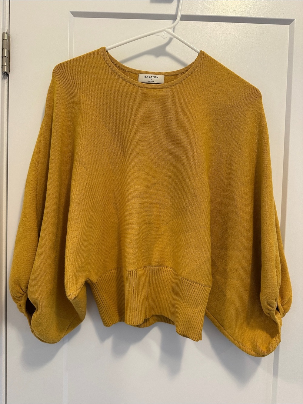 Aritzia Babaton Mustard Yellow Balloon Sleeve Sweater Size Small Women’s